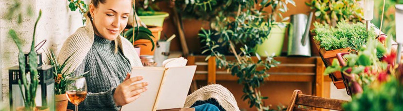 Végétaliser un balcon ou une petite terrasse à l'aide de belles plantes